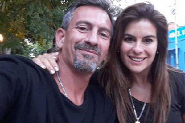 Nara Ferragut se muestra con su novio