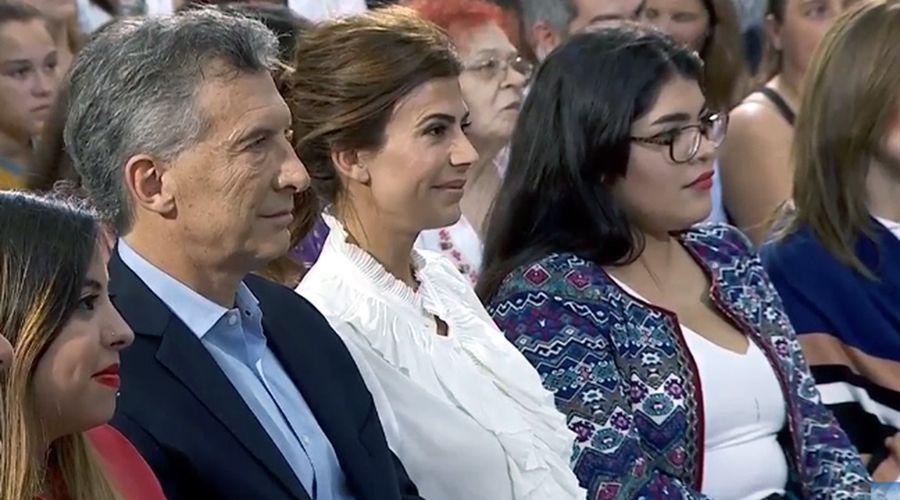 8M  Macri anuncioacute un proyecto de ley para igualar los salarios