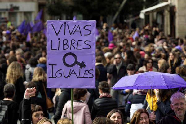Actos en todo el mundo pidieron la igualdad entre mujeres y hombres