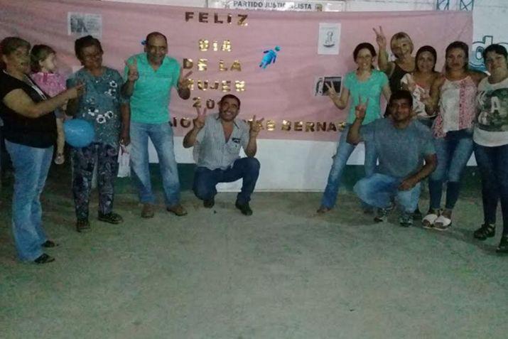 La celebración con las vecinas de La Drsena y San Ramón fue en el playón municipal