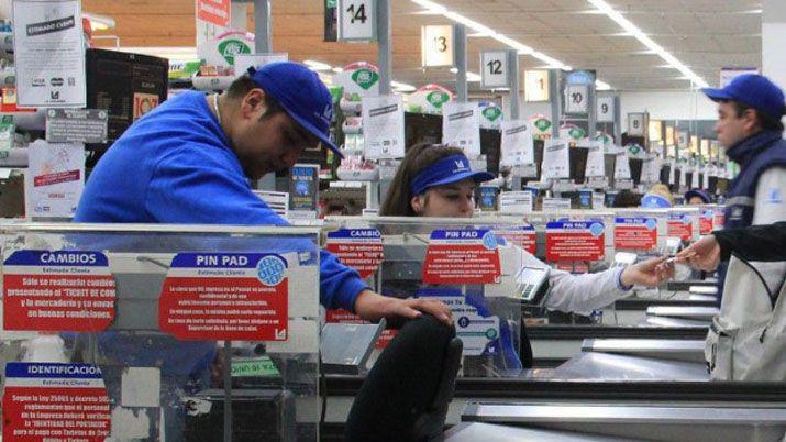 Empleados de Comercio tendraacuten un 15-en-porciento- de aumento en sus sueldos