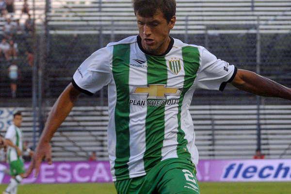 Banfield fue maacutes efectivo en el Bosque