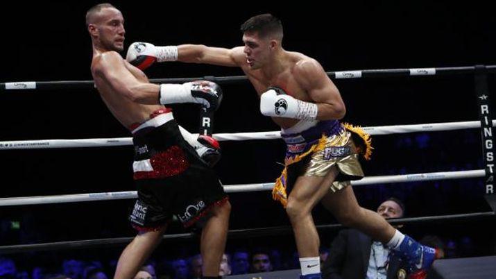 Brian Castantildeo retuvo el tiacutetulo superwelter ante el franceacutes Vitu