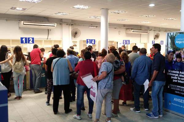 Aseguran que maacutes empleados  de la Anses estaacuten involucrados  en la defraudacioacuten al organismo 