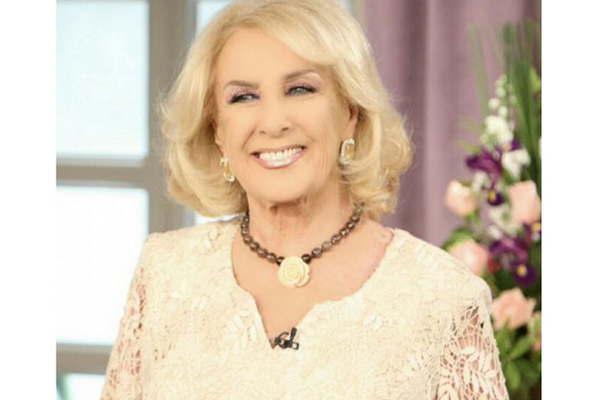 Mirtha Legrand regresaraacute a la televisioacuten el 17 de marzo pero antes volvioacute a su Villa Cantildeaacutes natal para ser homenajeada  