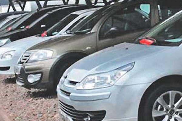 Las ventas de automoacuteviles usados aumentaron un 1352-en-porciento- en febrero