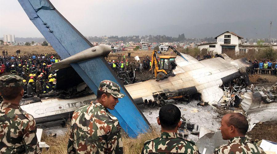 Se estrelloacute un avioacuten en Nepal- 38 muertos