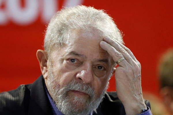 Lula quedoacute maacutes  cerca de la detencioacuten por corrupcioacuten 