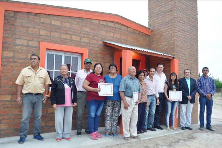 Las flamantes viviendas fueron habilitadas en la localidad de Monte Redondo departamento Loreto