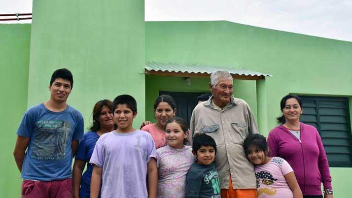 Viviendas sociales y nuevo  jardiacuten de infantes en Loreto