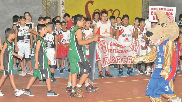 El saacutebado comienza la accioacuten de las divisiones formativas