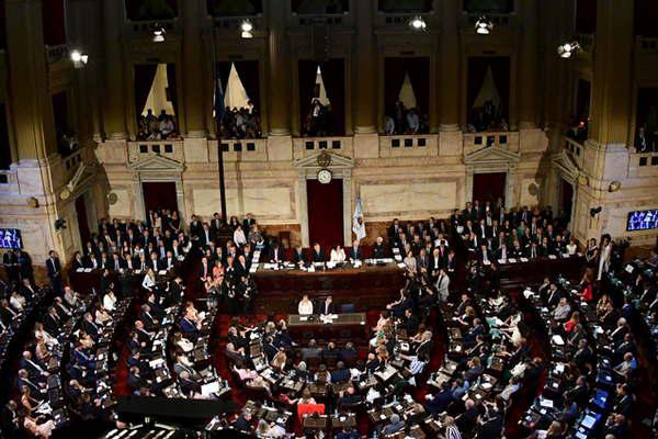 Diputados nacionales pretenden castigar con multas de hasta 25000 pesos el acoso sexual callejero