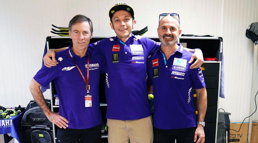 Valentino Rossi renovoacute con Yamaha y correraacute hasta los 41 antildeos