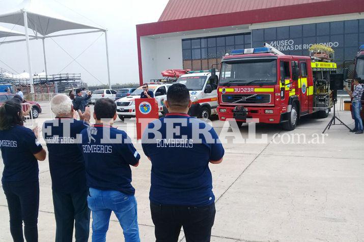 El acto se desarrolló en la explanada del Museo del Automóvil 