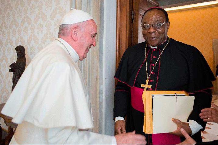 Monseñor León Kalenga Badikebele fue designado para la Argentina por el Papa Francisco