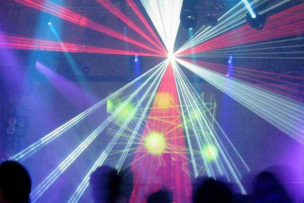 Atacoacute a trompadas a su ex novia a la salida del boliche 