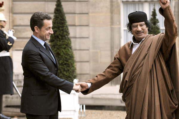 Arrestaron a Nicolaacutes Sarkozy por sospechas sobre el financiamiento de su campantildea 