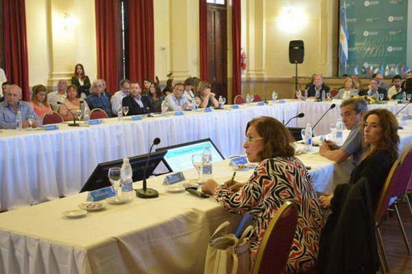 Santiago participoacute en  el segundo encuentro del Consejo Federal de Salud