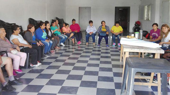 Teacutecnicos asisten a una Asociacioacuten de la Agricultura Familiar