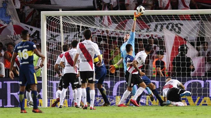 Ponzio- Armani en algunas cosas es parecido a Barovero