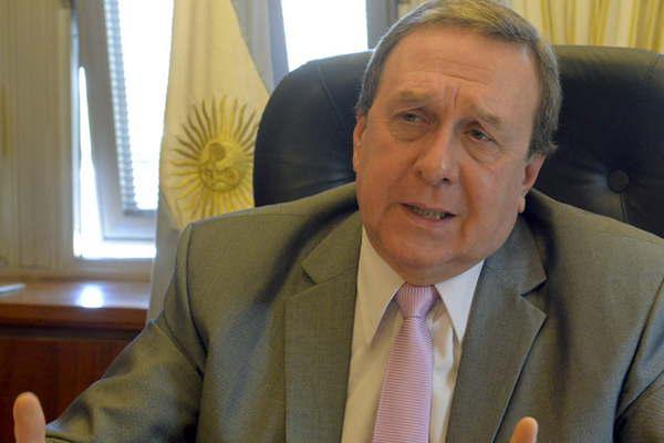 Anses- el juez Molinari libroacute  maacutes de 10 oacuterdenes de detencioacuten