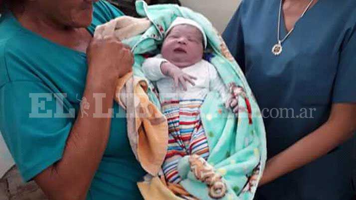 Nacioacute un suacuteper bebeacute de 5 kilos en Los Telares