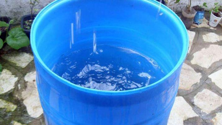 Un bebeacute se ahogoacute en un balde mientras sus padres dormiacutean la siesta