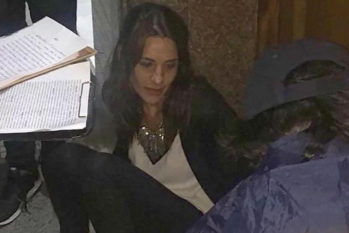 La falsa asesora de Juliana Awada al momento de ser detenida por la Policía Federal Argentina