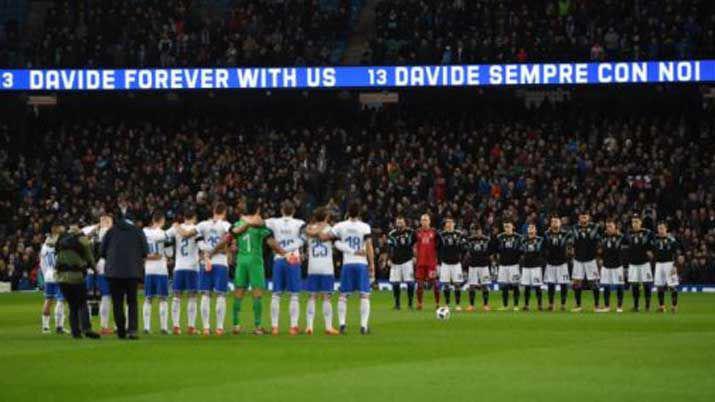 El sentido homenaje a Houseman y Astori