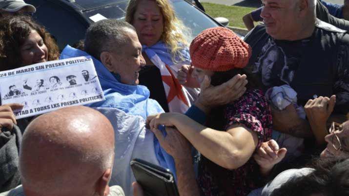 El dirigente social recuperó la libertad