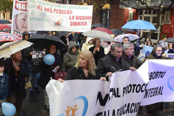 Bajo el lema Que vivan los dos se realizaraacute la marcha a favor de la vida