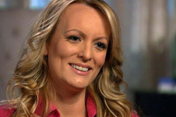 Daniels dijo que la amenazaron para callar su relacioacuten con Trump