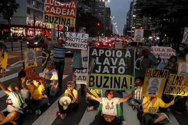 Lula da Silva quedoacute formalmente en el umbral de la prisioacuten 