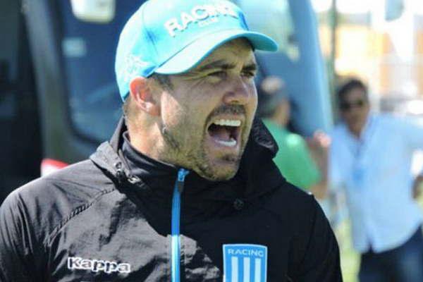 El Chacho Coudet busca alternativas en la delantera 