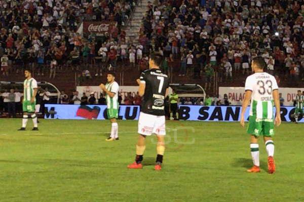 Un homenaje muy emotivo para el Loco Houseman