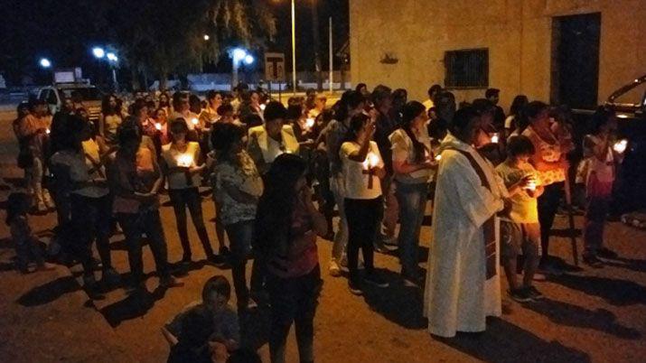 Se realizó el Vía Crucis por las calles de Colonia Dora