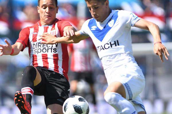 Veacutelez rescatoacute un punto ante el Pincha