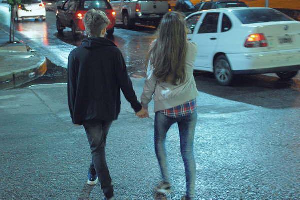 El anunciado cambio de tiempo trajo alivio tras una nueva jornada agobiante