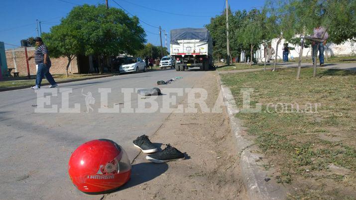 Quimiliacute- camioacuten en contramano embistioacute y matoacute a un joven de 20 antildeos