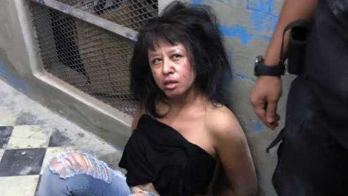 Detienen a una ex policiacutea con prisioacuten domiciliaria que le poniacutea la tobillera a su caniche