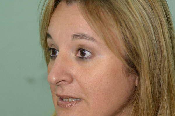 Una mujer esquizoacutefrenica y su hija viviacutean encerradas y sin consumir alimentos