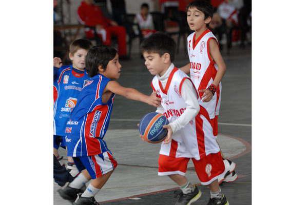 Se juega el cuarto capiacutetulo de las divisiones formativas