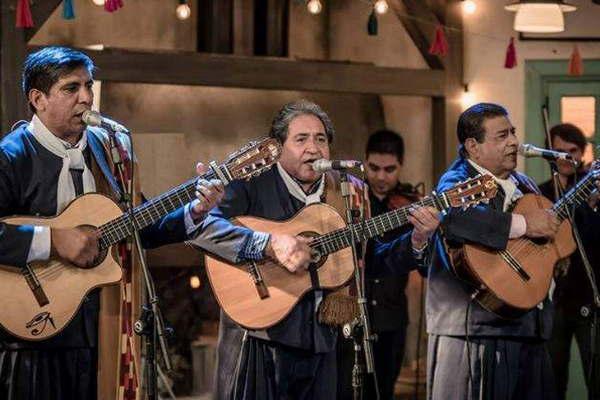 Los Manseros Santiaguentildeos vuelven al ruedo 