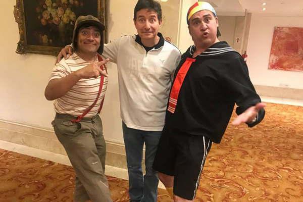 Un superheacuteroe solidario conocioacute al hijo del Chavo  