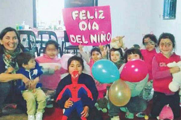 Inscriben a talleres de teatro ritmos latinos y gimnasia