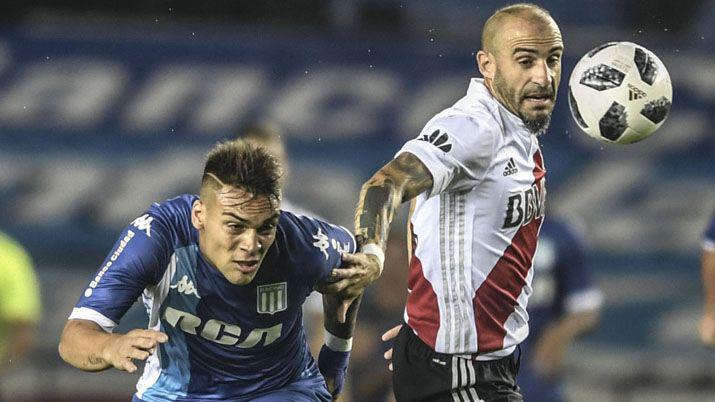 River le ganoacute a Racing en Avellaneda