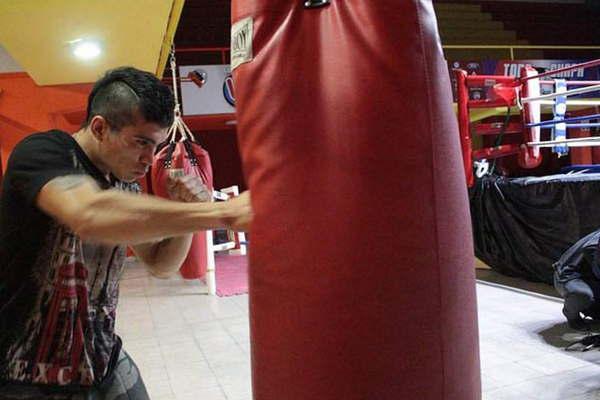 Un choque de invictos se robaraacute todo el protagonismo de la velada interprovincial