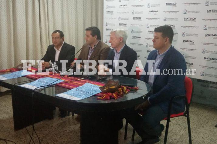 Las autoridades de la Provincia durante la conferencia de prensa sobre Termatalia Brasil 2018