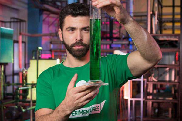 Casero debuta como conductor en Pakapaka