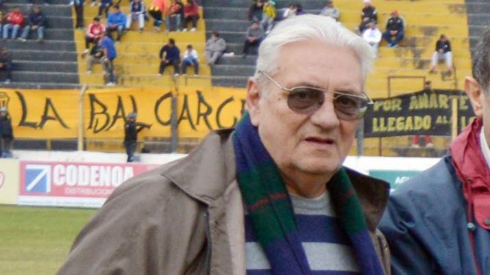 Murioacute Reneacute Santillaacuten Secretario de deportes de Mitre